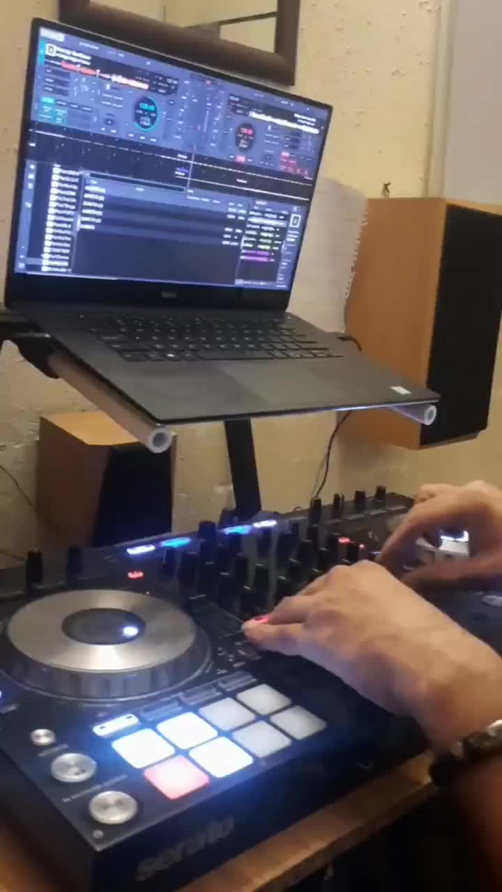 آموزش دیجی Dj دوره ی آموزش اجرای تکنیکی و پرهیجان|خدمات آموزشی|قم, پردیسان|دیوار
