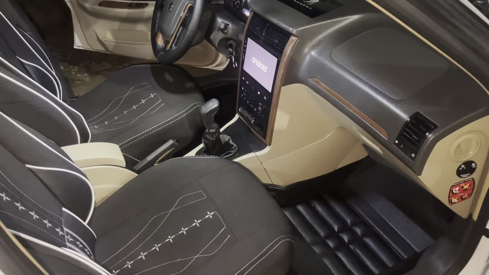 پژو پارس در حد ۱۴۰۰|خودرو سواری و وانت|گنبد کاووس, |دیوار