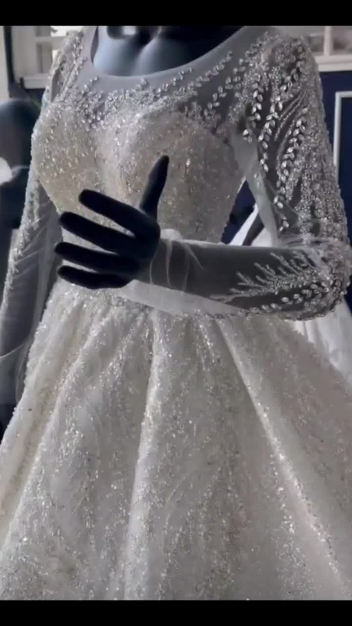 لباس عروس|لباس|لنگرود, |دیوار