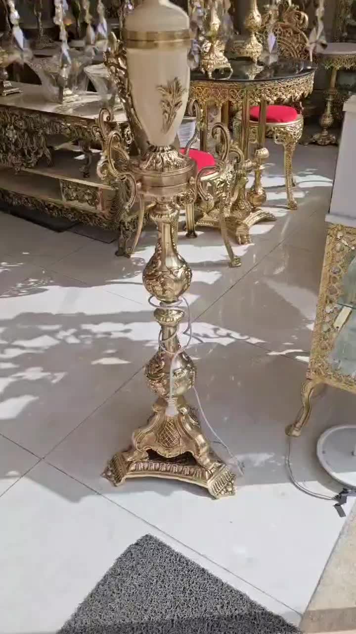 لوستر ایستاده کنارسالنی آبکاری برنجی|چراغ خواب و آباژور|مشهد, طلاب|دیوار