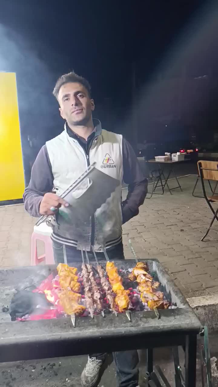 کانکس سیارکبابی فلکه حاجقلیزاده|کافیشاپ و رستوران|خوی, |دیوار