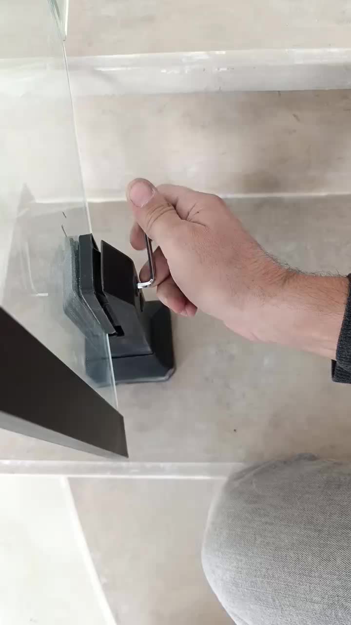 نصب نرده|استخدام صنعتی، فنی، مهندسی|ارومیه, |دیوار