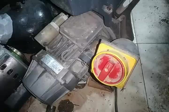 اره برش.|ماشینآلات صنعتی|رشت, رودبارتان|دیوار