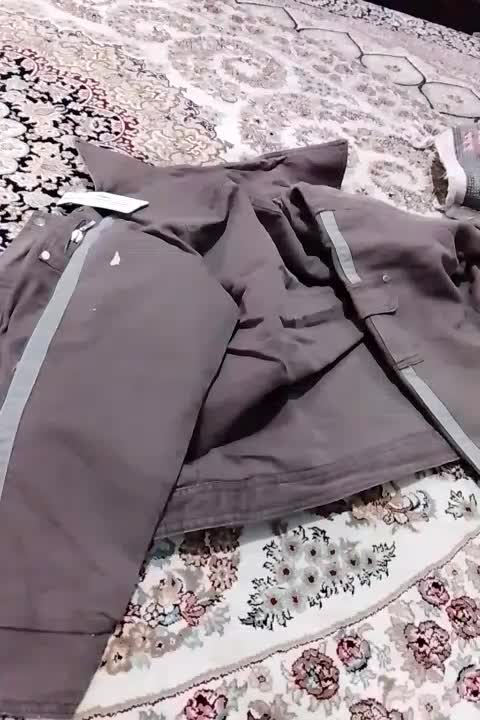 لباس|لباس|رباط‌کریم, الارد|دیوار