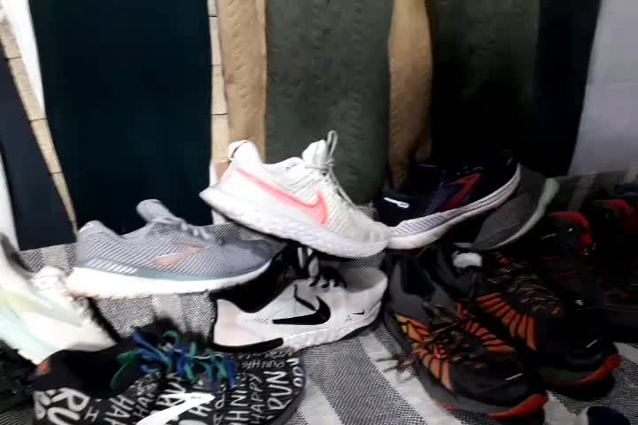 حراج کفش استوک تاناکورا اصلی بروکس هوکا آسیکس آندر|کیف، کفش، کمربند|شیراز, فلکه گاز|دیوار