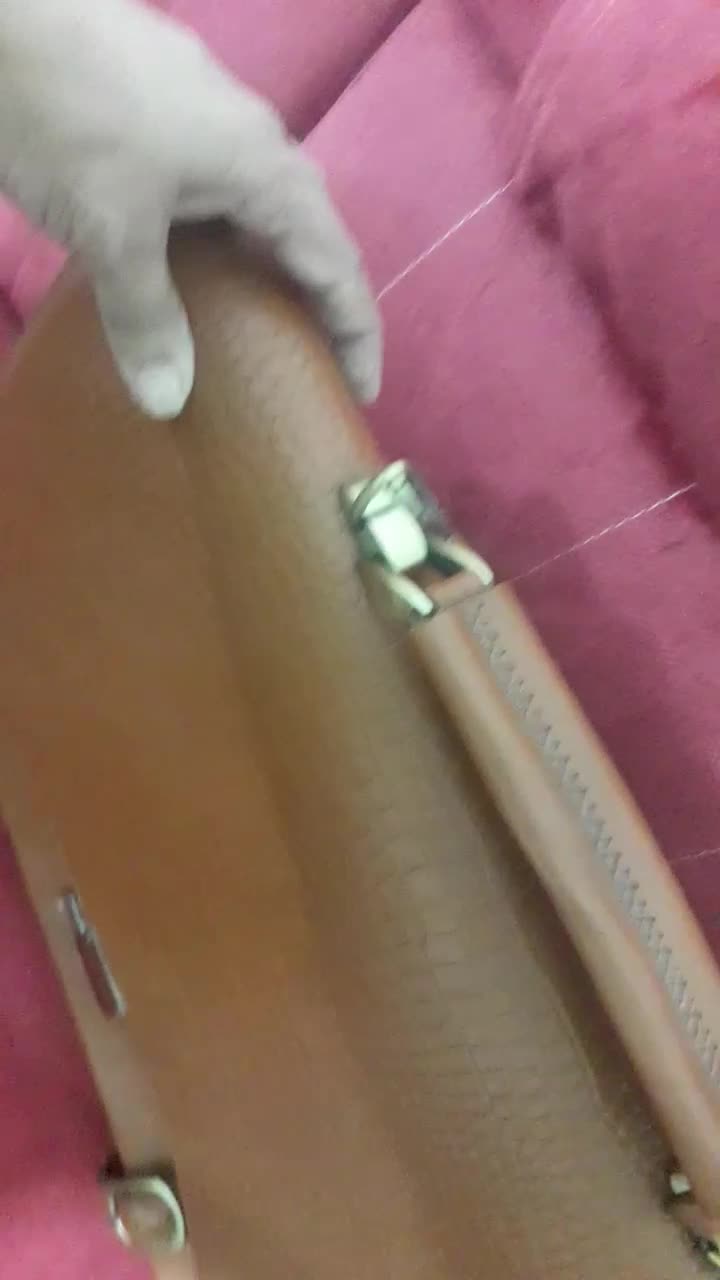 فروش کیف تموم چرم و استر طبیعی جا دار با ضمانت|کیف، کفش، کمربند|گرگان, |دیوار