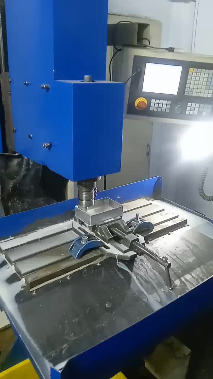 فرز CNC|ماشین‌آلات صنعتی|تهران, هفده شهریور|دیوار