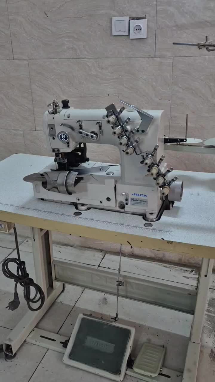 چرخ کمرکش ۴ سوزن ضخیم دوز جک درحدنو|چرخ خیاطی و ریسندگی|تهران, سجاد|دیوار