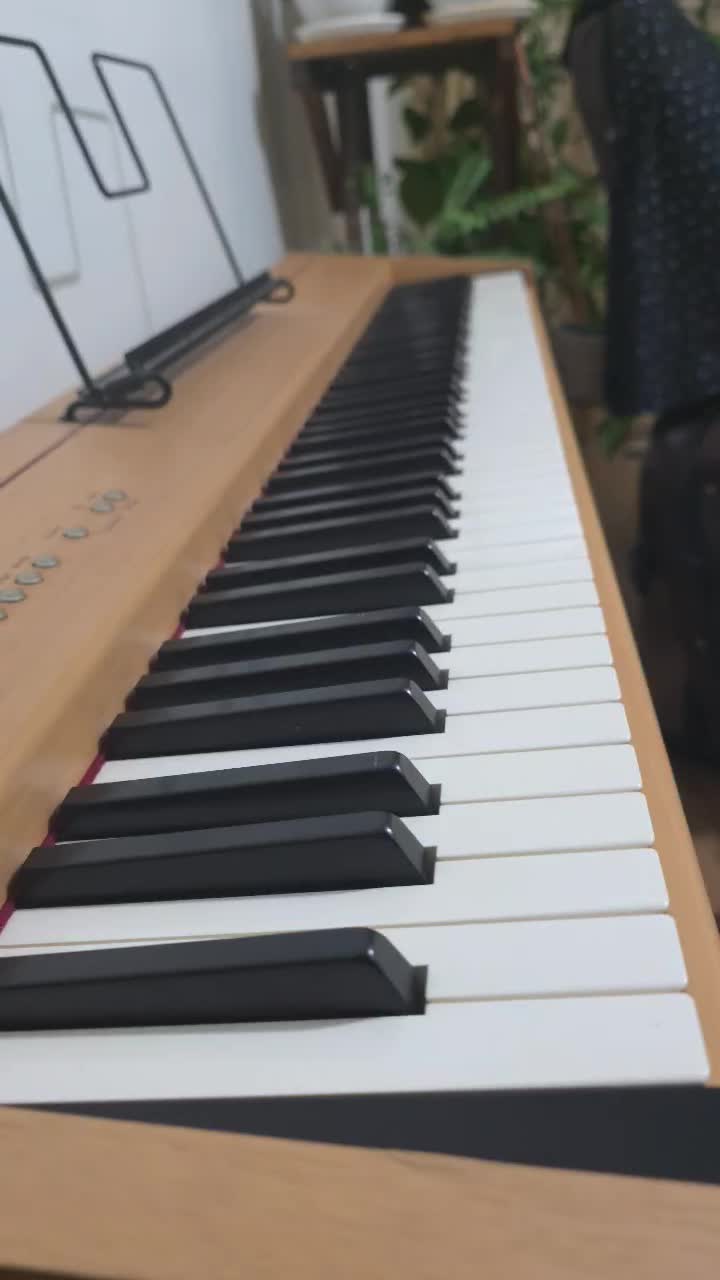 پیانو دیجیتال Roland F-90 اصل ژاپن|پیانو، کیبورد، آکاردئون|تهران, یافتآباد|دیوار
