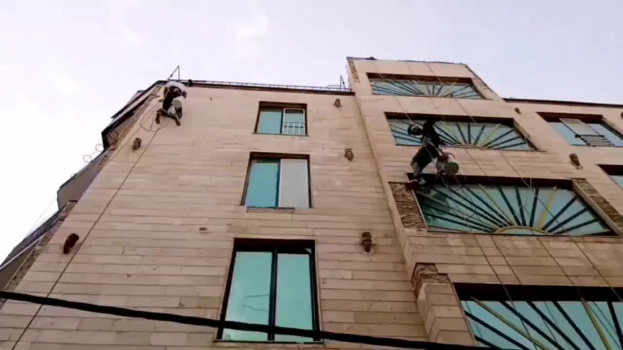 پیچ و رولپلاک شستشو و برقکاری نمای ساختمان|خدمات پیشه و مهارت|کرج, گوهردشت|دیوار