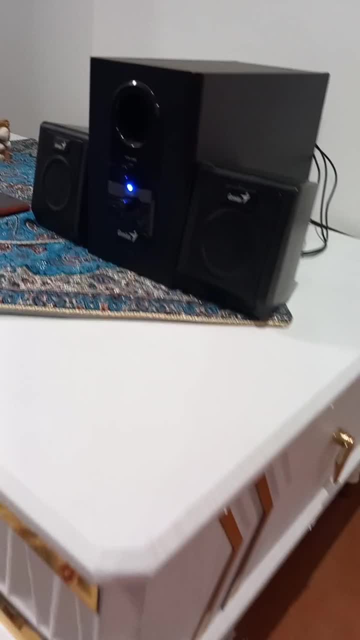 اسپیکر کامپیوتر و دو عدد باند مارک جنیوس|قطعات و لوازم جانبی رایانه|چالوس, |دیوار