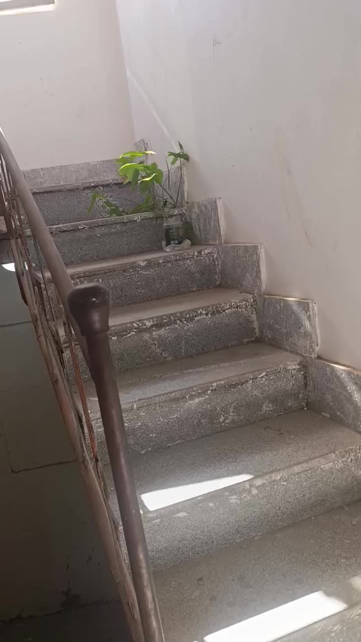 آپارتمانی طبقه 4سند دارمعاوضه با ماشین هم میشه|فروش آپارتمان|مشهد, پورسینا|دیوار