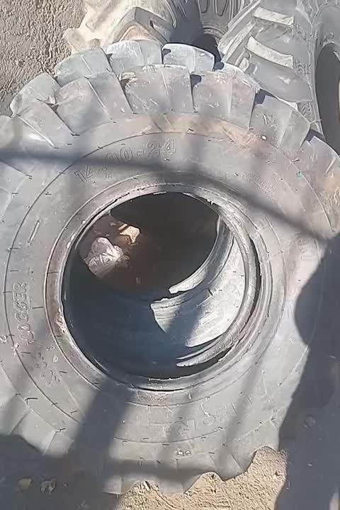 لاستیک گریدر۱۴/۲۴البرز درجه دو با کارانتی معتبر|عمده‌فروشی|اردبیل, |دیوار