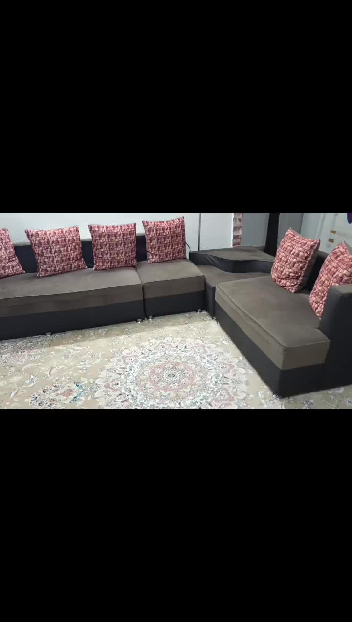 مبلمان راحتی در حد نو با تخفیف|مبلمان خانگی و میز عسلی|پرند, فاز ۳|دیوار