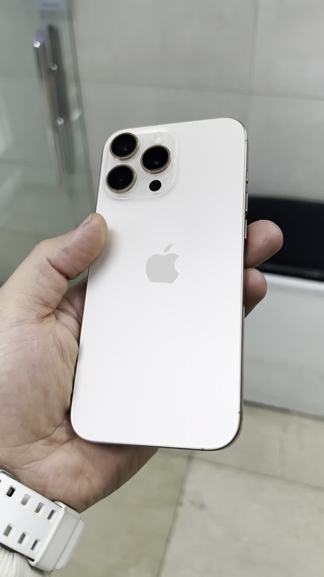 16 PRO MAX 512 ZA/A|موبایل|تهران, شیخ هادی|دیوار