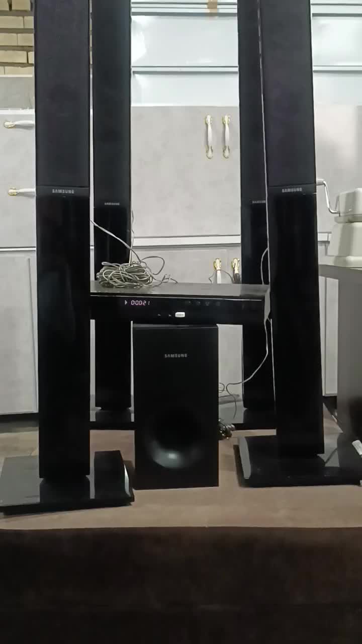 سمساری عمو عابد واقع در میدان مادر ب سمت 3راه جهاد|مبلمان خانگی و میز عسلی|تکاب, |دیوار