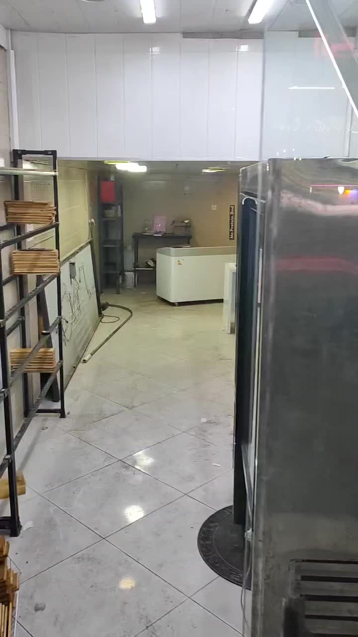 ۴۰ متر کف + ۲۰ متر نیم طبقه|اجارهٔ مغازه و غرفه|بندرعباس, |دیوار