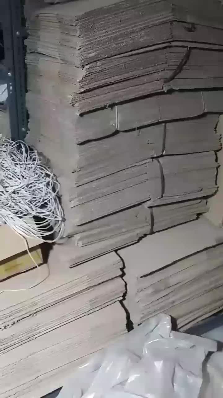 کارتن ۳۳در۳۳در۲۱سانت|عمدهفروشی|دامغان, |دیوار