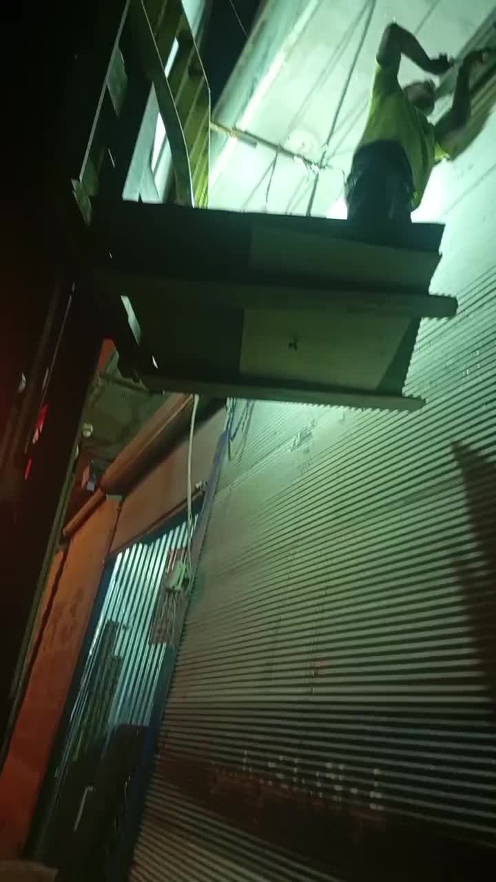 تعمیر و تعویض فنر کرکره فلزی با کمترین هزینه|خدمات پیشه و مهارت|کرمانشاه, |دیوار