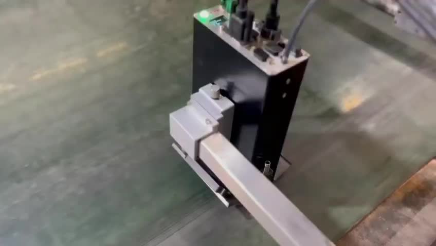 جت پرینترهای تاریخ زن وچاپ لوگو درشت زن|ماشینآلات صنعتی|اصفهان, پوریای ولی|دیوار