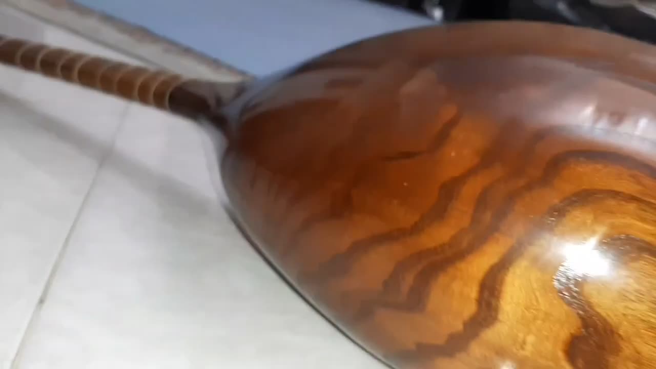 تنبوربراخانی|سازهای سنتی|تهران, وردآورد|دیوار