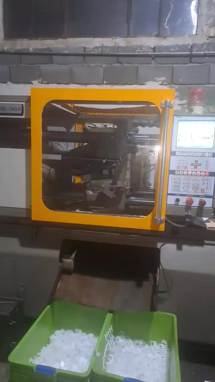 دستگاه تزریق پلاستیک ۱۲۰ تن|ماشینآلات صنعتی|تهران, کن|دیوار