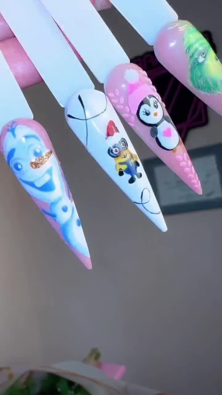 خدمات تخصصی ناخن و مژه و لیفت ابرو و بافت مو|خدمات آرایشگری و زیبایی|پرند, فاز ۲|دیوار