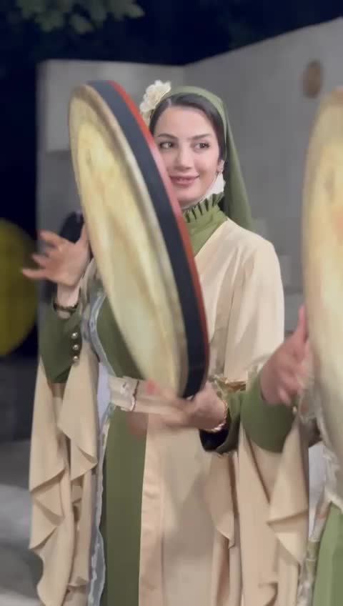 دف نوازی بانوان. گروه واسونک. ساقدوش عروس|خدمات پذیرایی، مراسم|شیراز, ارم|دیوار