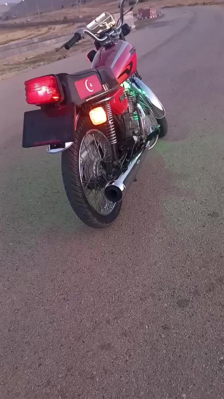 ۰۰۰|موتورسیکلت|گرمی, |دیوار