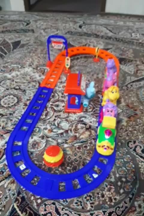 قطار تر تمیز نو مناسب برای ۵ سال تا ۸ سال|اسباببازی|چناران, |دیوار