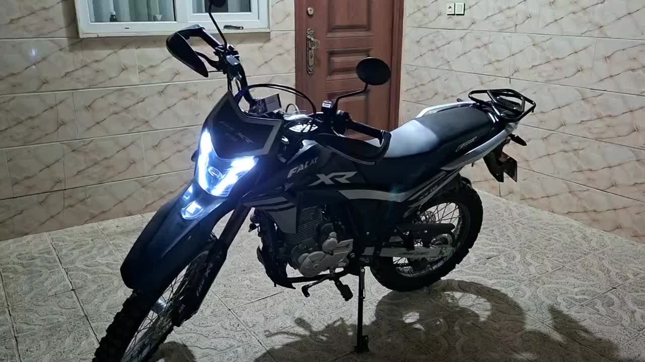 همتاز XR 250|موتورسیکلت|تهران, یاخجی آباد|دیوار