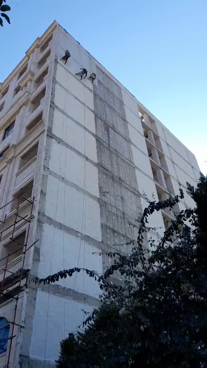 پیچ ورولپلاک نما ایزگام کار سیمان کار رنگ کاری نما|خدمات پیشه و مهارت|کرج, گوهردشت|دیوار