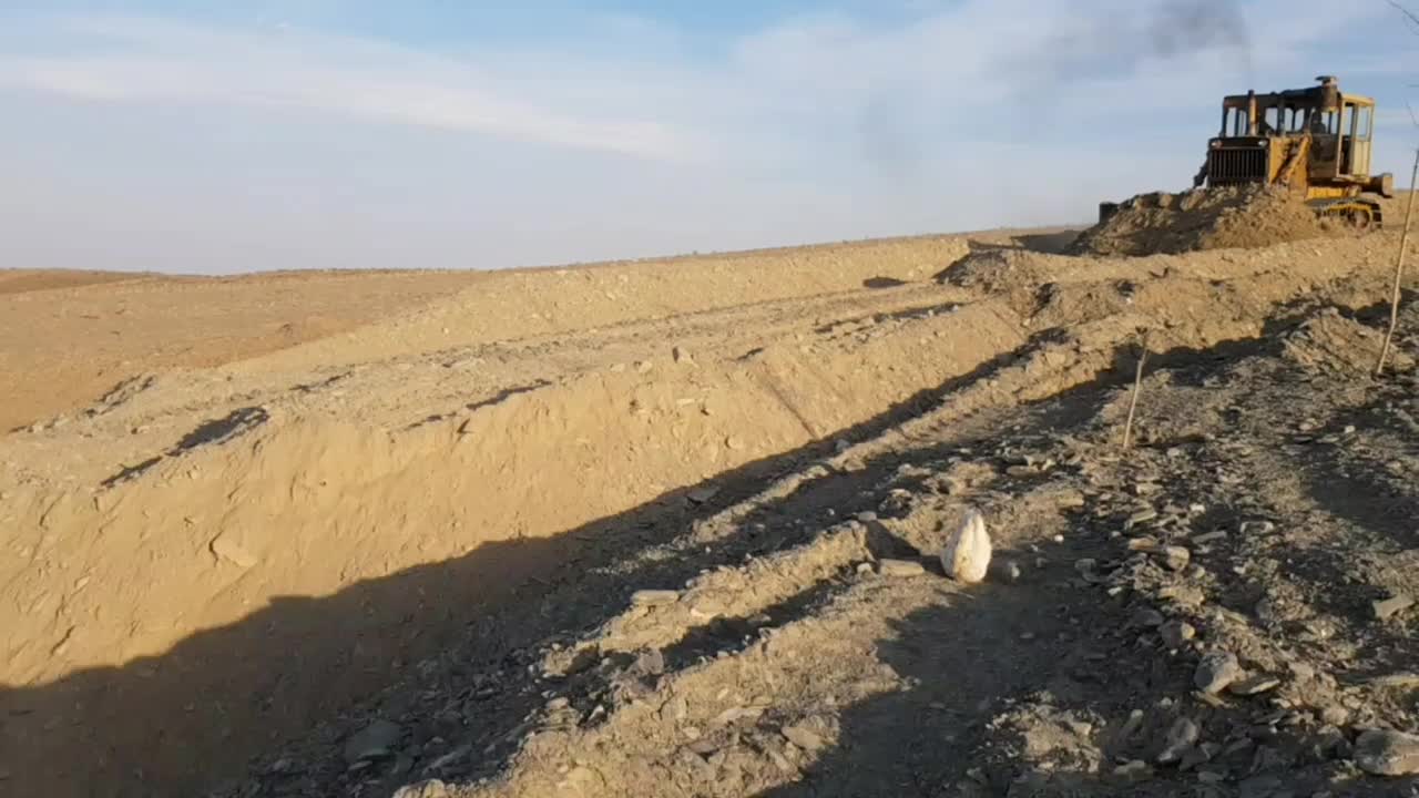 زمین باغی مناسب پرورش اسب فروشی|فروش زمین و ملک کلنگی|گلمکان, |دیوار