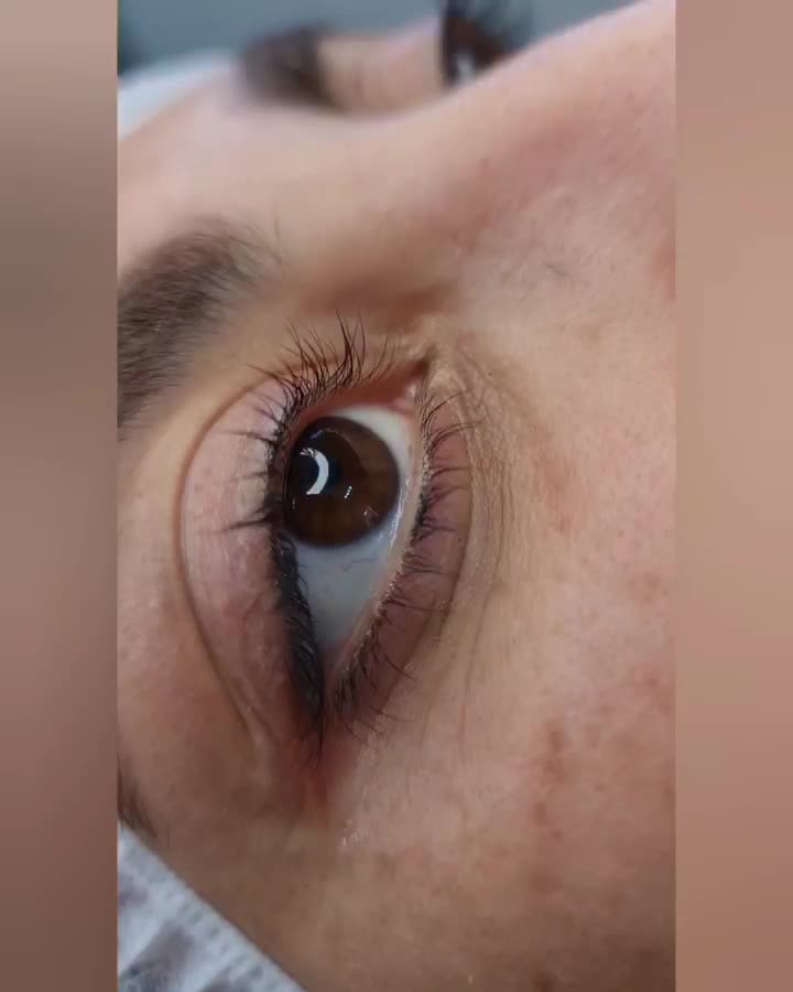 مدل رایگان خط چشم و شیدینگ چشم|خدمات آرایشگری و زیبایی|ساری, |دیوار