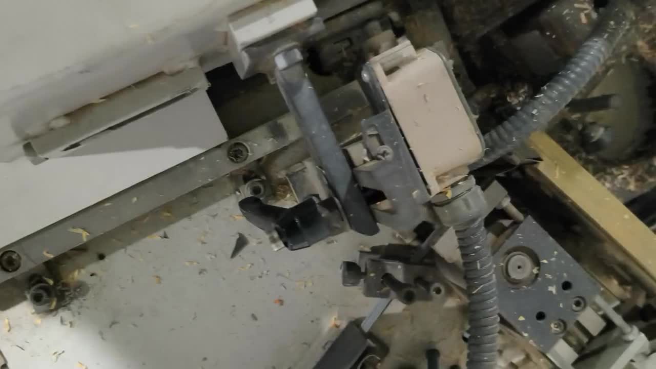 لبه چسبان چهار ایستگاه|ماشین‌آلات صنعتی|جهرم, |دیوار