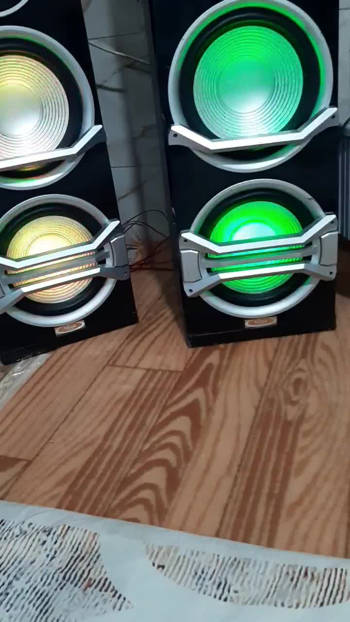 باندخانگی ونوس اصل4ساب۱۰اینچ زلزله صداصاف صاف|سیستم صوتی خانگی|سنقر, |دیوار