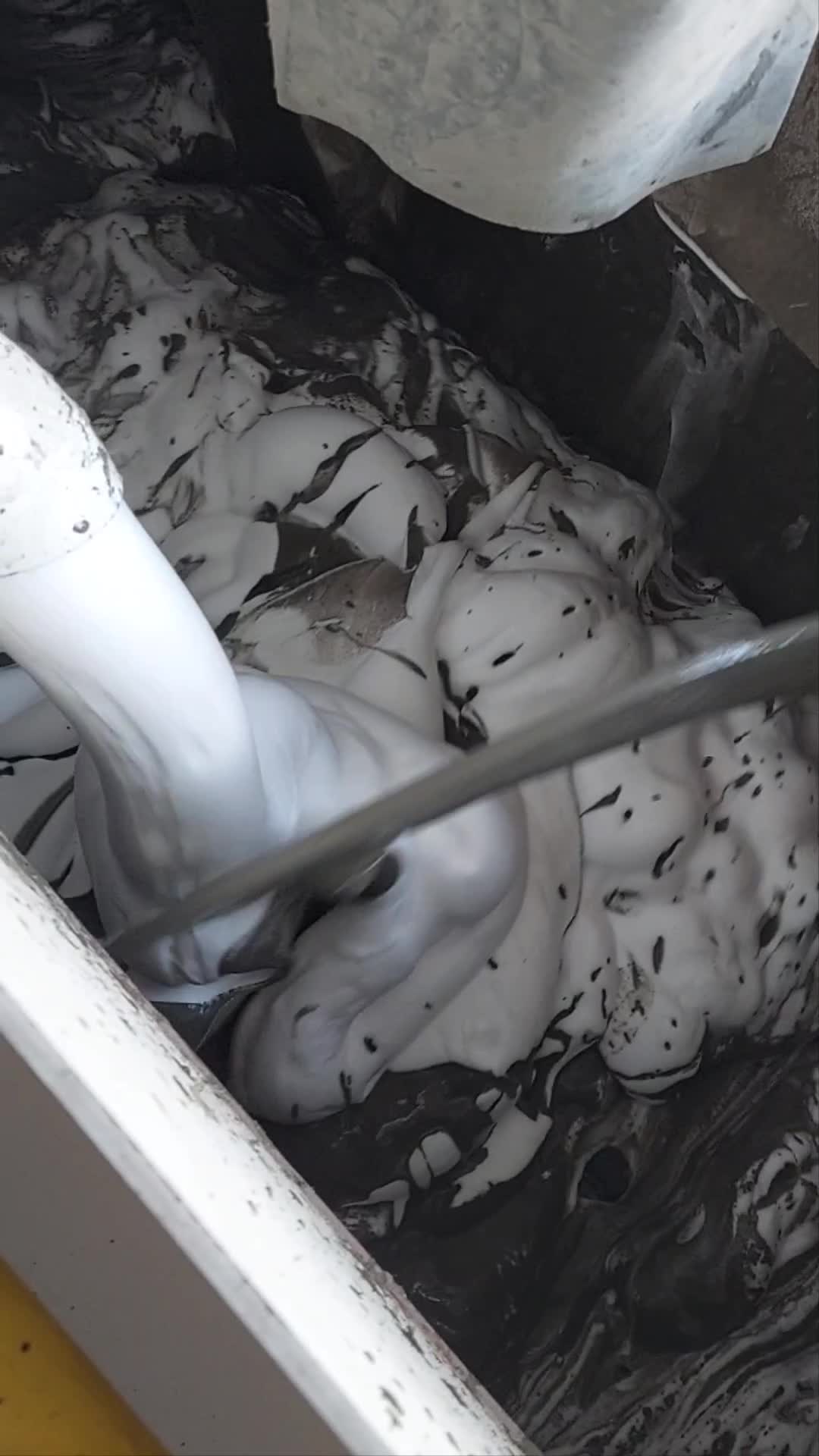 فوم بتن ( بتن سبک )|خدمات پیشه و مهارت|مشهد, فردوسی|دیوار