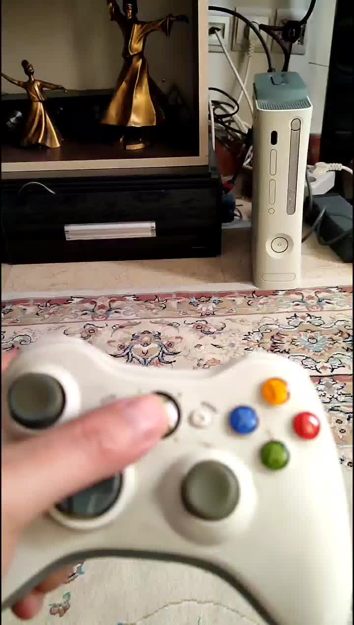 Xbox 360 Fat کامل و سالم+دسته+آداپتور+فن خنککننده|کنسول، بازی ویدئویی و آنلاین|تهران, جنتآباد جنوبی|دیوار