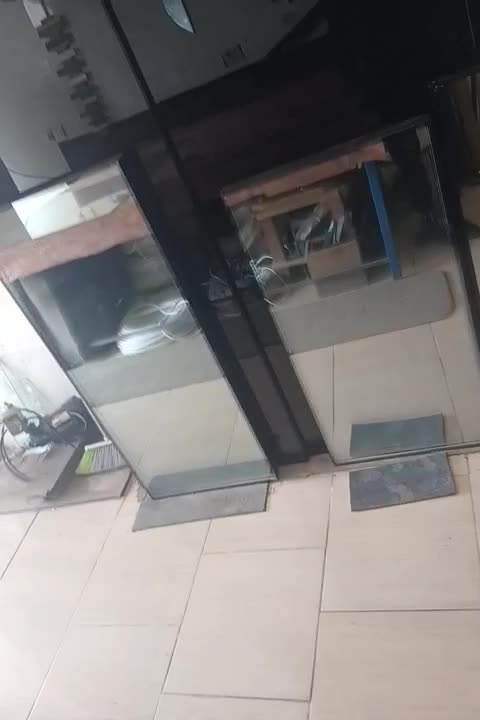 آینه|آینه|بندر ترکمن, |دیوار