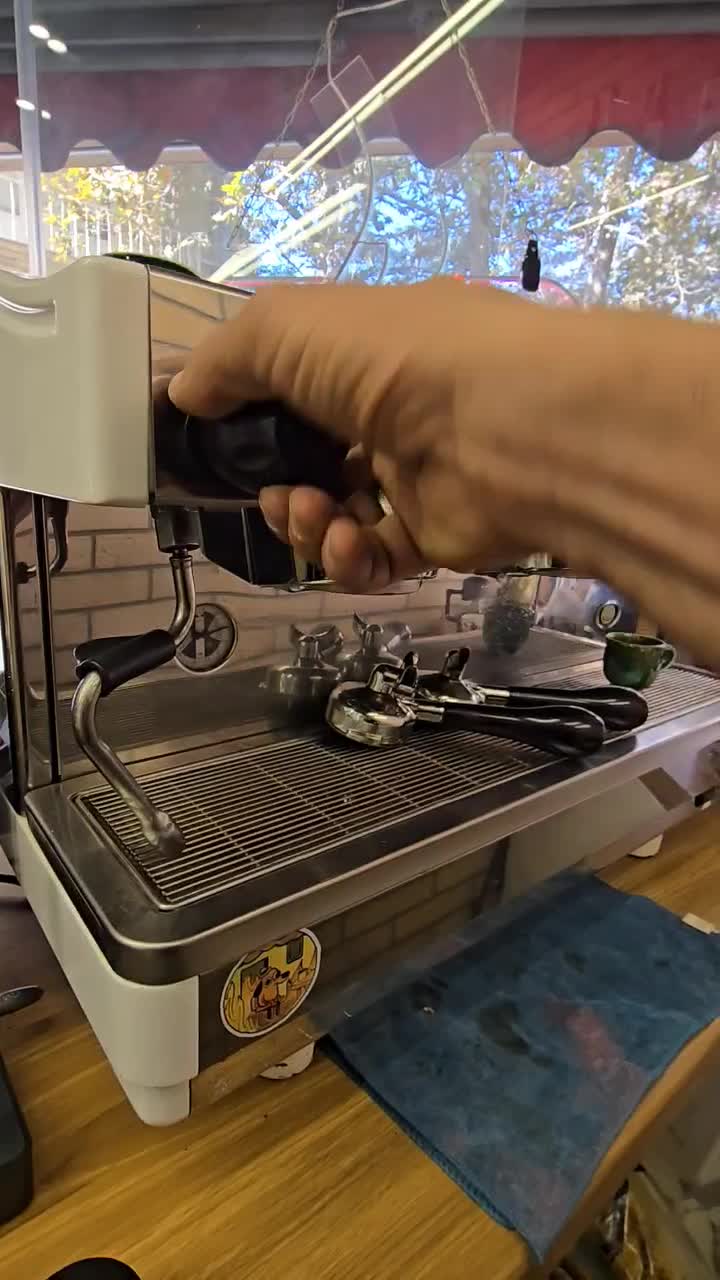 دستگاه اسپرسو ساز جیمبالی m27|کافی‌شاپ و رستوران|همدان, |دیوار