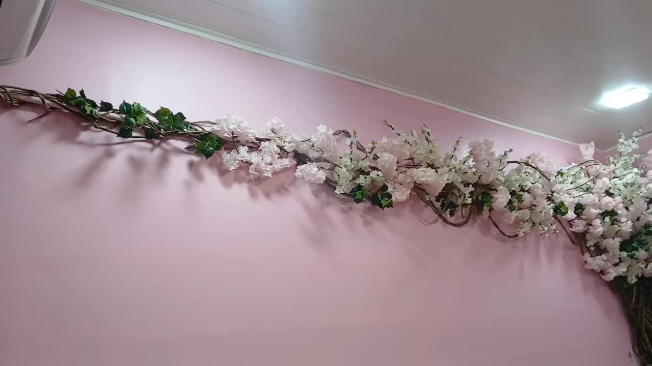 نصب و اجرای درخت شکوفه بهاری|گل مصنوعی|قم, باجک یک|دیوار