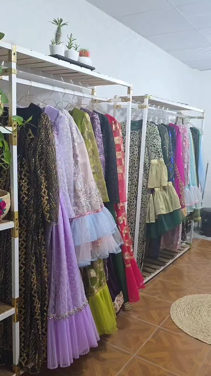 گالری لباس محلی|لباس|مرودشت, ابوذر شمالی|دیوار