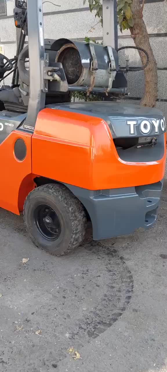 لیفتراک ۳تن گاز سوز 8F|خودرو سنگین|ری, دولت‌آباد|دیوار