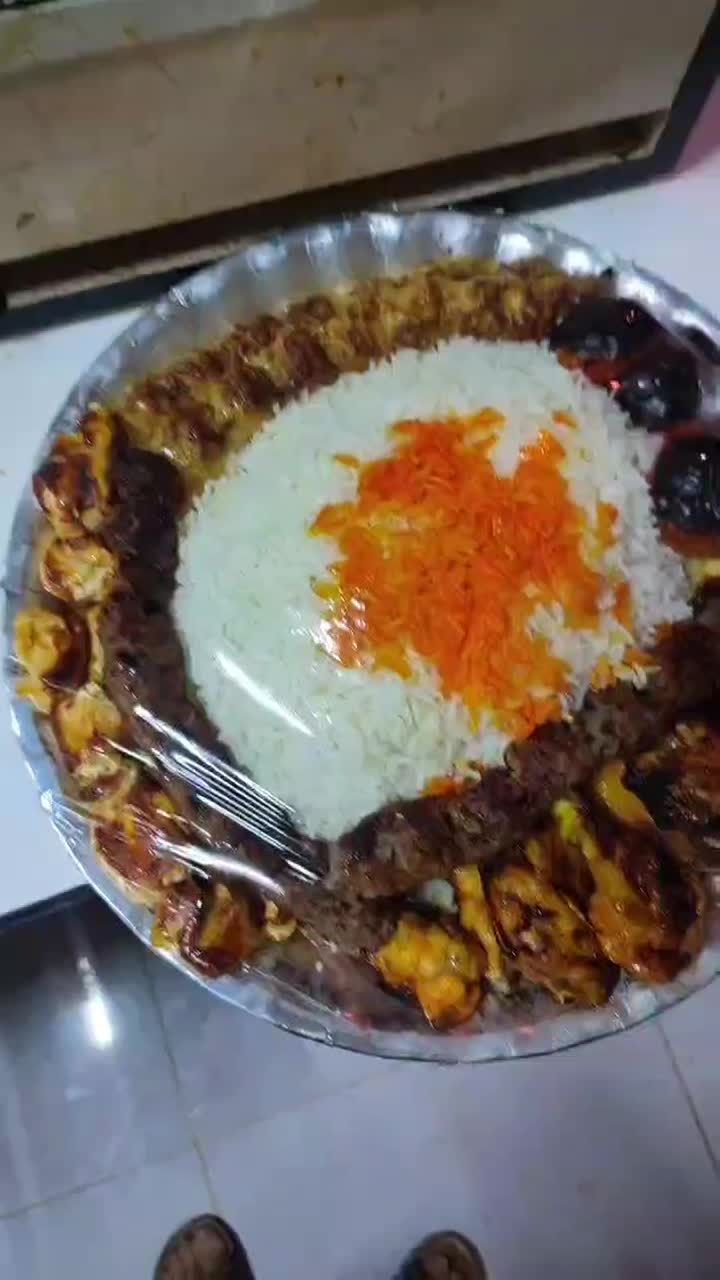 خبر ویژه توجه کنید ب راحتی رد نشین از این اگهی|کافی‌شاپ و رستوران|آران و بیدگل, |دیوار