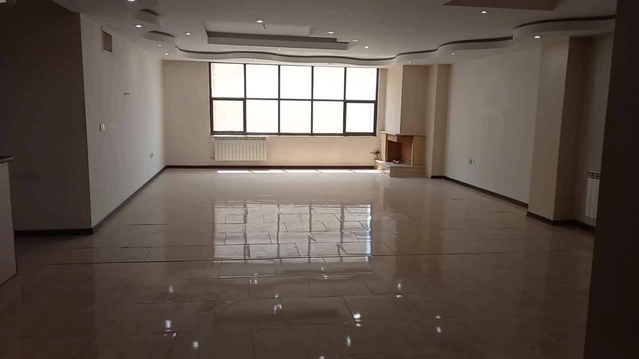 ۱۵۰ متر / ۳ خواب/ ۵۰ در صد تهاتر با مسکونی|فروش آپارتمان|کرج, اتحاد|دیوار