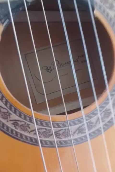 گیتار دیاموند|گیتار، بیس، امپلیفایر|بروجرد, |دیوار