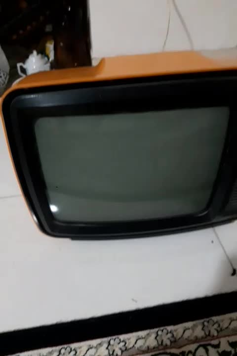 تلویزیون سیاه سفید|تلویزیون و پروژکتور|گرگان, |دیوار