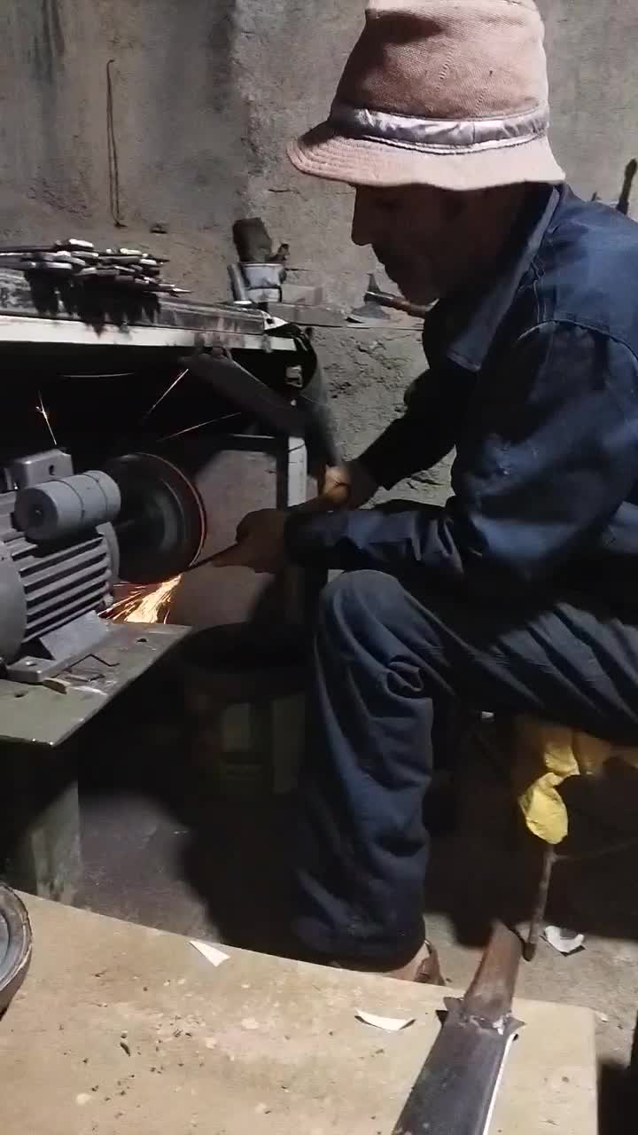 ساطور اشپزی|ظروف پختوپز|زنجانرود, |دیوار