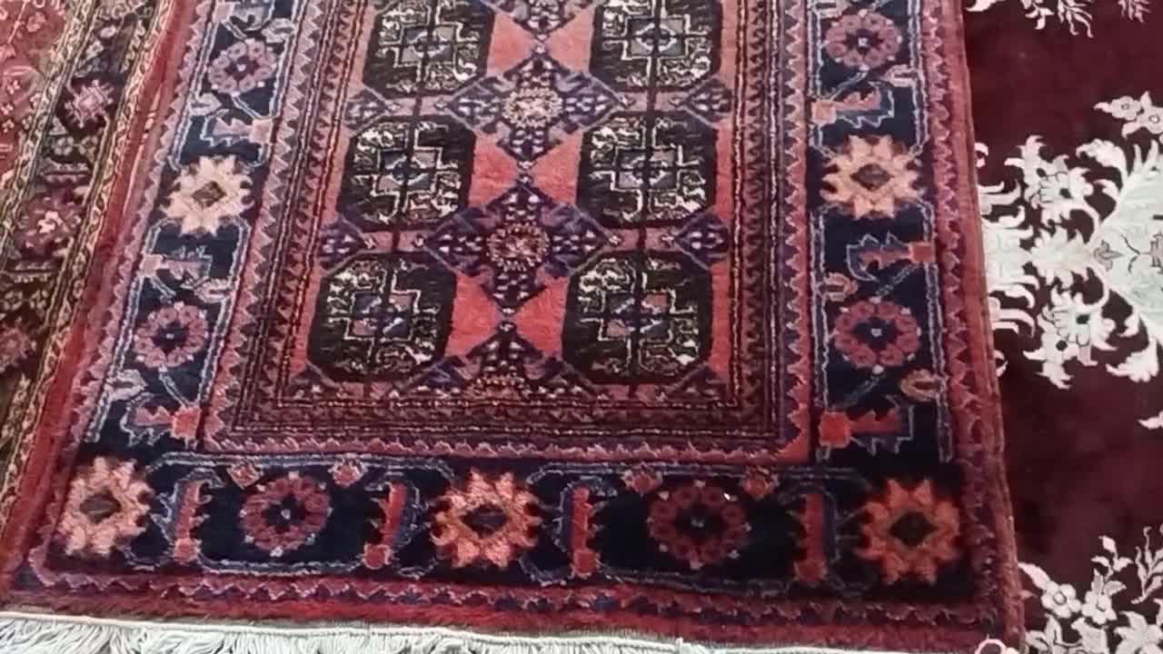 دوعدد فرش کناره دستبافت قدیمی|فرش|سمنان, |دیوار