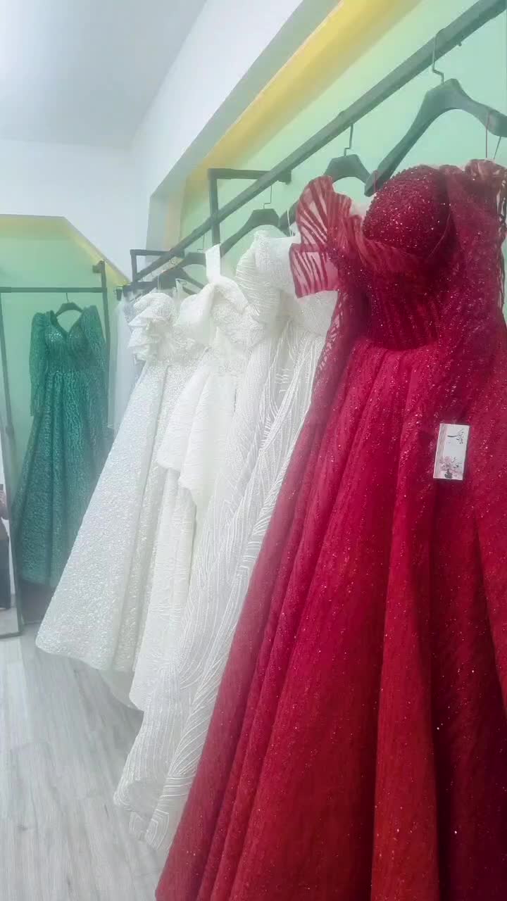 لباس عروس|لباس|چالوس, |دیوار